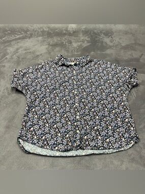 Universal thread Women's Floral Button-Up Shirt in purple Pink Cream Flowers S